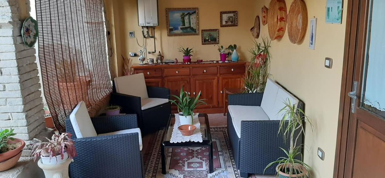 B&B Gli Archi Sìnnai Buitenkant foto