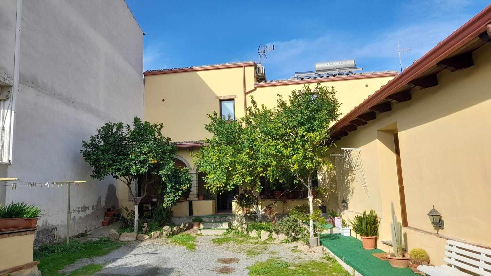 B&B Gli Archi Sìnnai Buitenkant foto