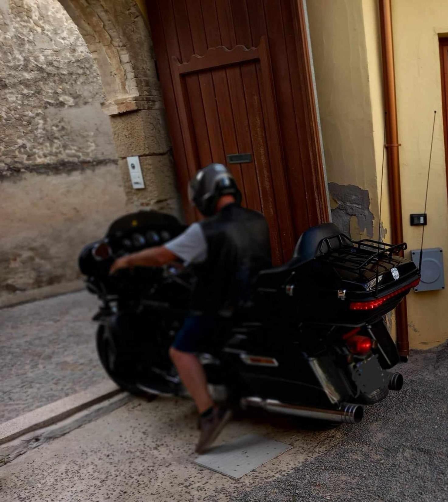 B&B Gli Archi Sìnnai Buitenkant foto